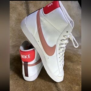 Nike Blazer Mid '77 NN DQ4124 105 Running Trainer Sneaker Womens Size 11.5 New